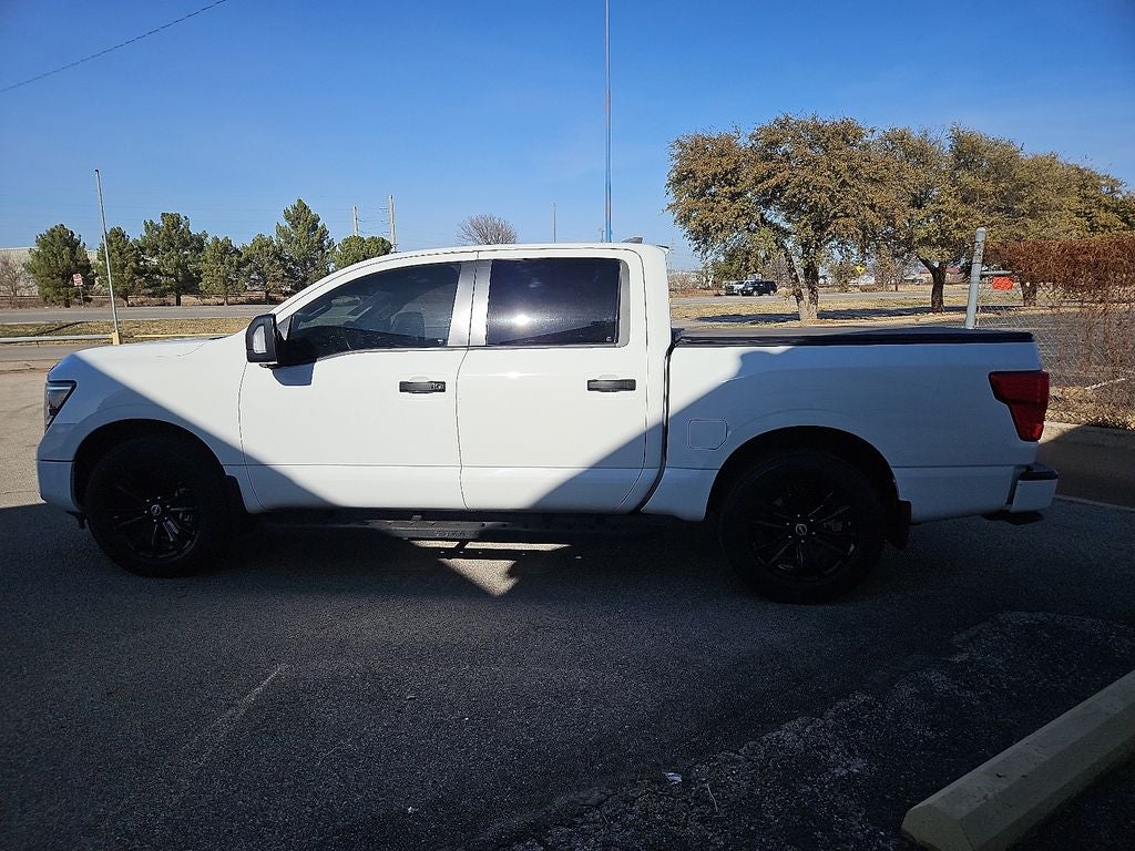2024 Nissan Titan SV