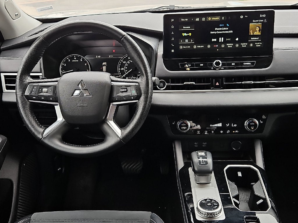 2025 Mitsubishi Outlander SE